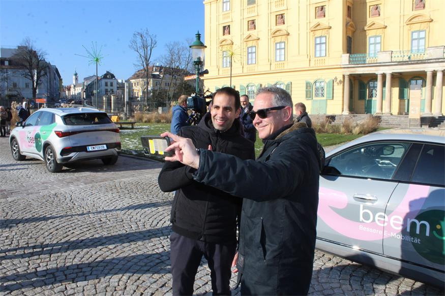 Mit „beem“ im E-Auto durchs Land: Roadshow zum Start von neuem Angebot