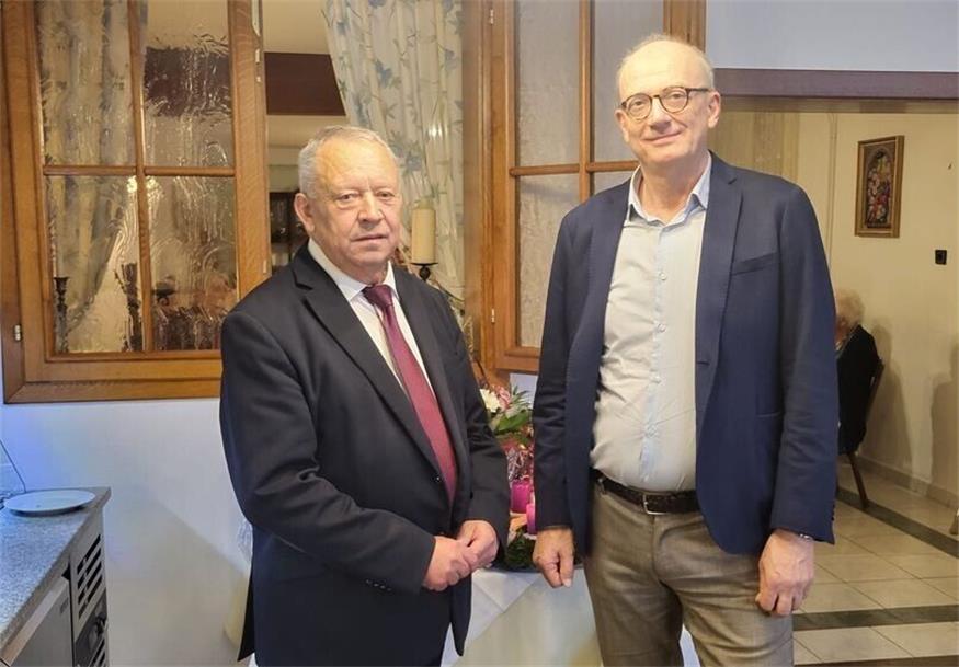 Seniorenbund-Landesobmann Rudolf Strommer gratulierte Rainer Horvath zur Wahl.