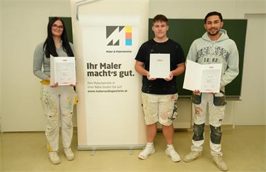 Siegerin Lena Marth, der Zweitplatzierte Marcel Wüntscher und der Drittplatzierte Stefan Nikolic 