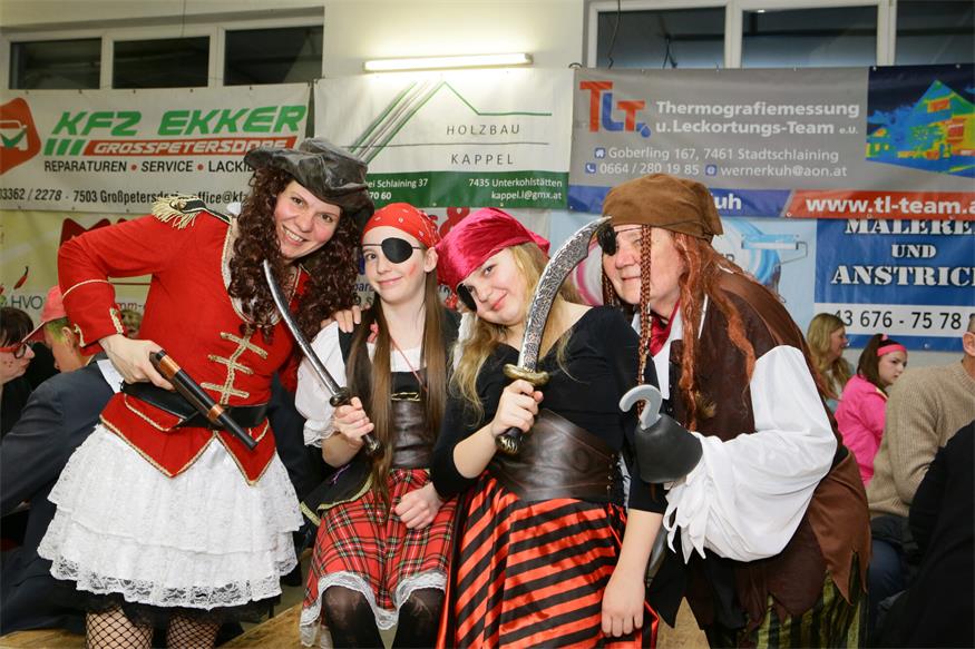 Faschingsgschnas in Goberling lockte zahlreiche Besucher an