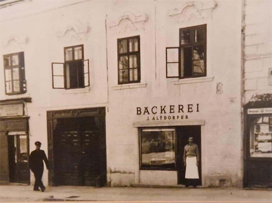 So sah die Bäckerei in der Eisenstädter Hauptstraße 10 im Jahr 1948 aus. Heute ist hier eine Auslage eingerichtet, das Verkaufsgeschäft befindet sich nebenan.
