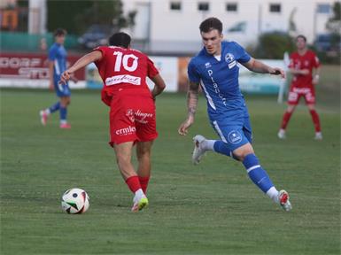 Spiel aus der Hand gegeben: Dominik Csomos (r.) und Co. spielten nach 2:0 noch 2:2. 