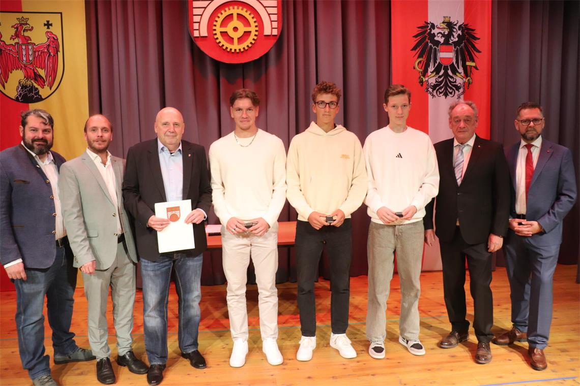 Sportunion Neudörfl Sektion Tennis: Niklas Maislinger, Richard Nebyla, Markus Ri...