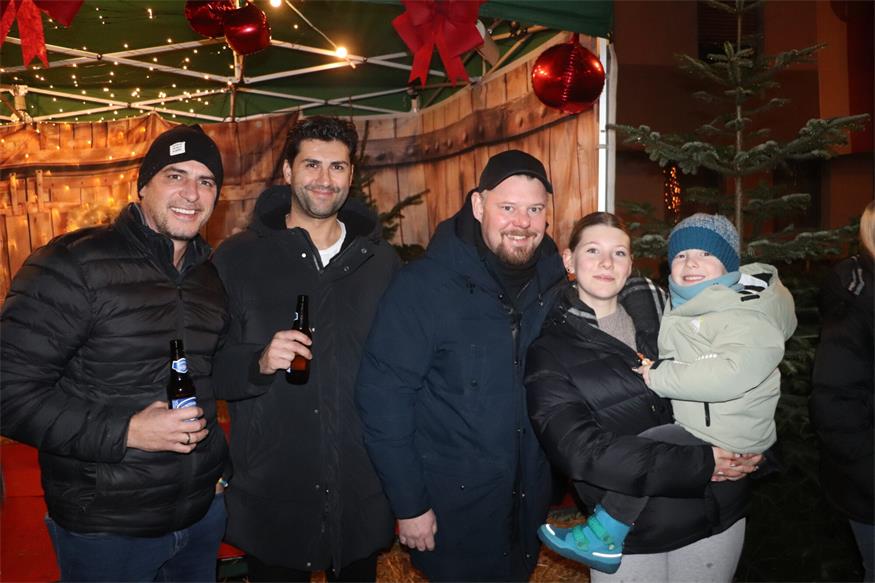 Mattersburger Weihnachtsmarkt wurde am Freitag eröffnet