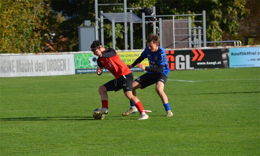 Tadtens Michal Slezak (l.) schaltete sich immer gefährlich in die Angriffe ein und erzielte beim 2:1-Sieg in Steinbrunn den zwischenzeitlichen Ausgleich.