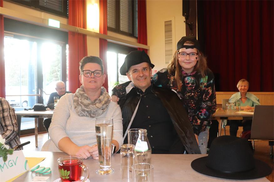 Neudörfler Pensionisten feierten den Faschingsdienstag