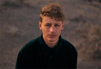 Tim Bendzko. Er ist am 11. Mai im Gasometer in Wien zu Gast. 