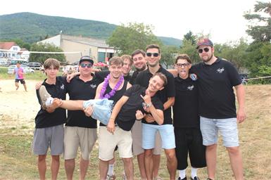 Tobias Tschanitsch, Raphael Paul, Alexander Drescher, Julian Drescher, Nicolas Erhardt, Kevin Draskovits, Jonas Schlapschy, Sebastian Tschanitsch und Sebastian Thumberger waren mit dabei. 