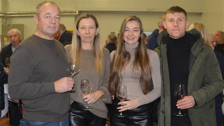 Vorweihnachten im Weingut Mad – „Mad's Christmas Day“