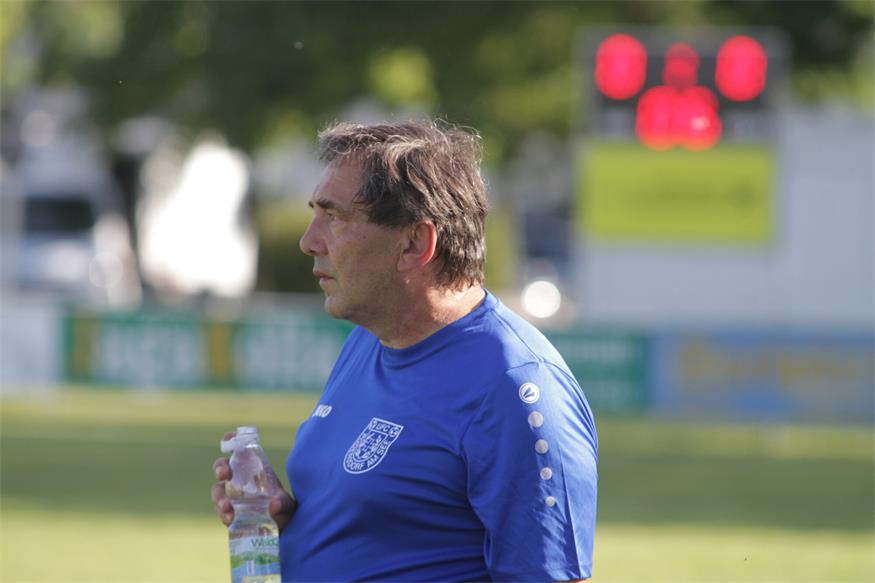 Trainer Franz Ziniel hat klare Vorstellungen für die Rückrunde.