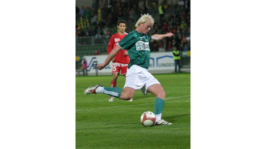 Transferbombe. Die zündete der UFC Podersdorf am Deadline-Day: Csaba Csizmadia (38), ehemals Profi in Mattersburg, dockte bei den Seedörflern an.