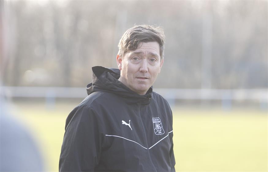 Tüftler. Coach Christoph Tischler hat gerade einige taktische Änderungen im Visier.