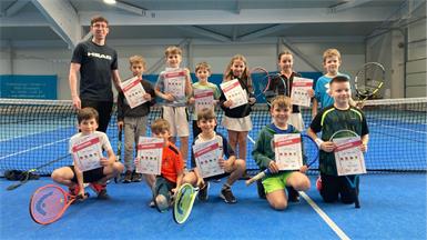 Turnierleiter Lukas Bauer durfte 22 begeisterte Nachwuchstalente zur BTV-Kids-Trophy in Eisenstadt begrüßen.