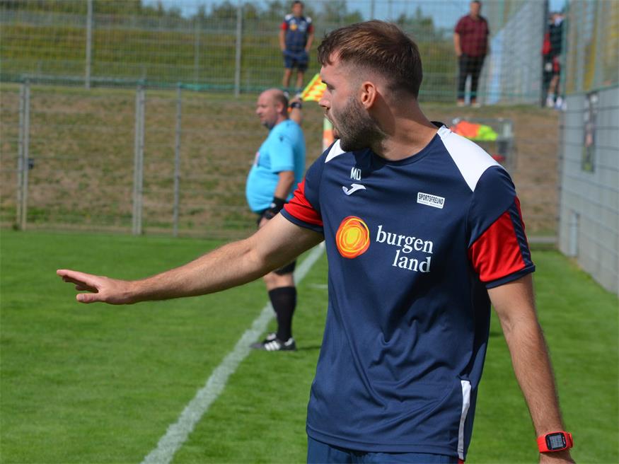 U16-Trainer David Mathae weiß, was auf seine Mannschaft erwartet. Man will für eine Überraschung sorgen.