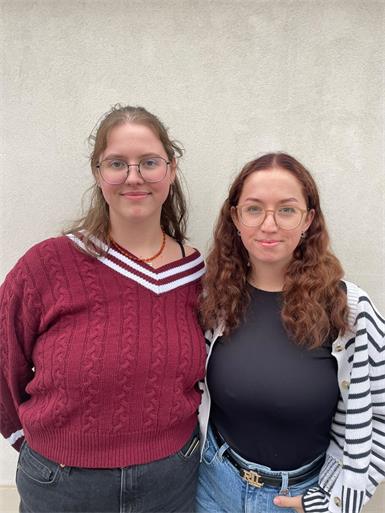 Vanessa Wieder, Landesvorsitzende der SJ, und Magdalena Riegler, die neue Landessekretärin der SJ.