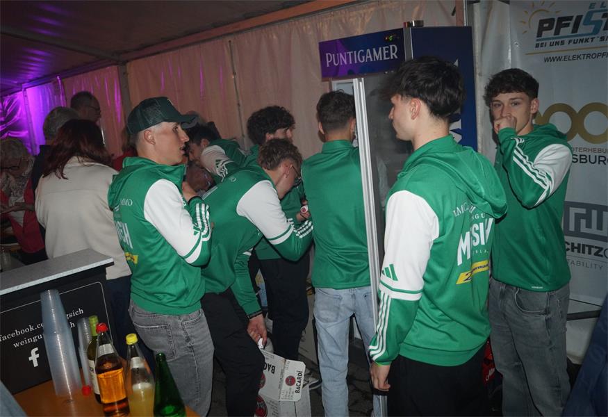 Kirtag in Mattersburg: Fußball, Freibier und beste Festzeltstimmung