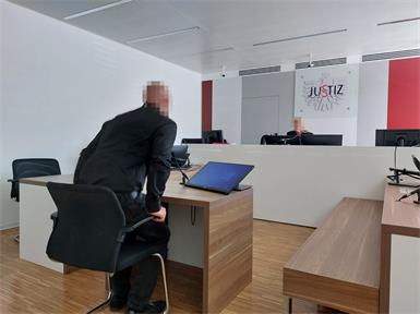 "Vielleicht" habe er "überreagiert", meinte der 31-jährige Angeklagte vor Gericht.