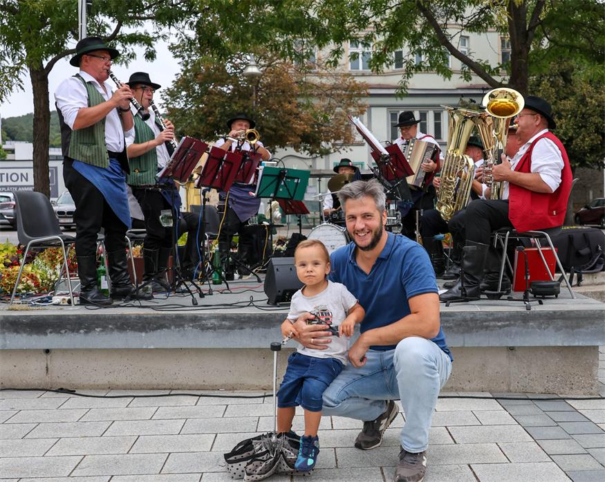 Grillparty vor der Haydnkirche