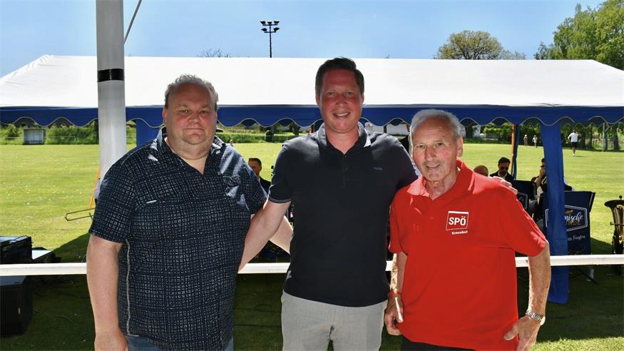 Vize-Bürgermeister Gerald Jagschitz, Landtagsabgeordneter Thomas Hoffmann und Kurt Jagschitz in Krensdorf.