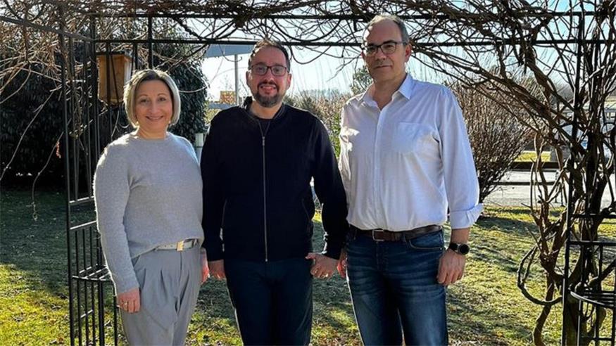 Vizebürgermeister Otmar Illedits (r.) mit seinem zukünftigen Nachfolger Thomas Nikles und Bürgermeisterin Claudia Schlager.