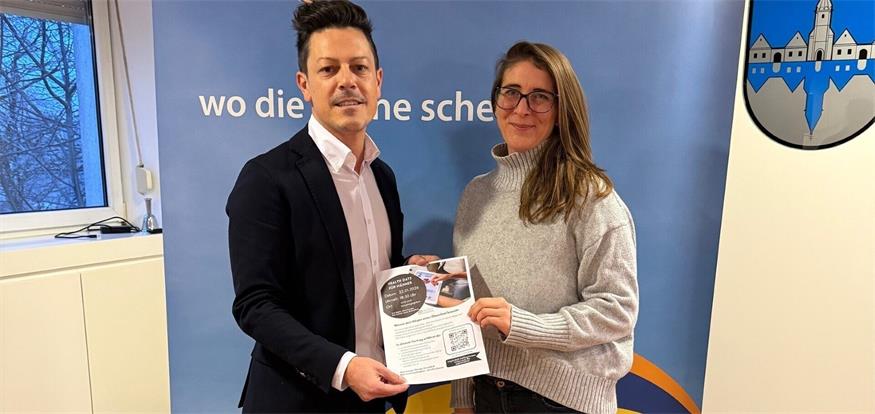 Vizebürgermeister Thomas Plank mit Referentin Victoria Grasl.