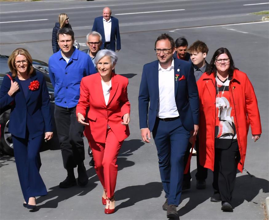Ministerin beging Staatsfeiertag in Ollersdorf