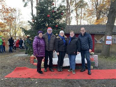 Vizebürgermeisterin Tina Köppel, Stefan Pauer, Sophie Pauer, Stefanie Pauer und Vizebürgermeister Nikolaus Dominkovits schätzten die gemeinsame Zeit.