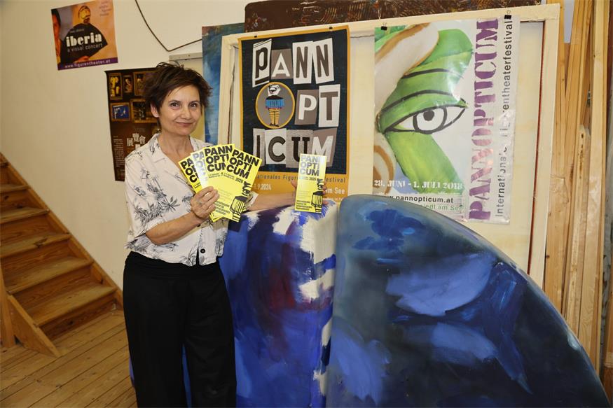 Von 4. bis 6. September wird Neusiedl am See wieder zum Schauplatz des internationalen Figurentheaterfestivals PannOpticum. Das genaue Programm mit Spielorten ist online unter http://festival.pannopticum.eu abrufbar.