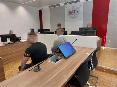 Vor Gericht bestritten die Angeklagten die meisten Vorwürfe.