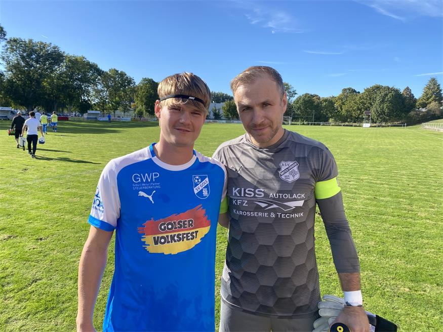 Vor dem Spiel ahnten weder Gols-Kapitän Felix Schmelzer als Jahrndorfs Oldie Mike Unger, dass sieben Tore fallen werden. 