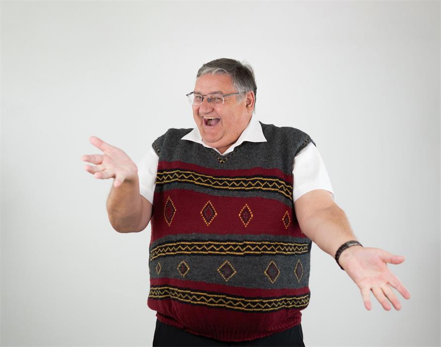 Walter Kammerhofer ist mit seinem Programm „Amoi ois“ in der KUGA Großwarasdorf zu Gast. 