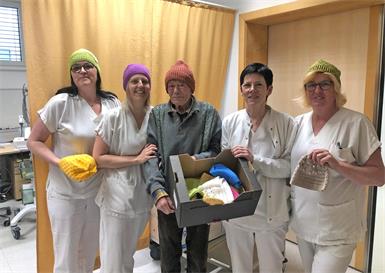 Walter Strobl im Kreise des Teams von der Abteilung für Innere Medizin in der Klinik Oberpullendorf.