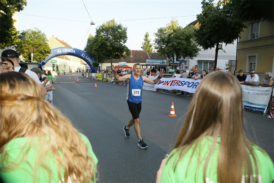 Charity NightRun, oder: Lauffest trifft Straßenfest