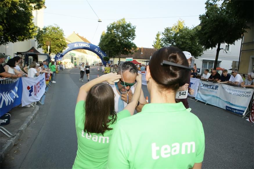 Charity NightRun, oder: Lauffest trifft Straßenfest
