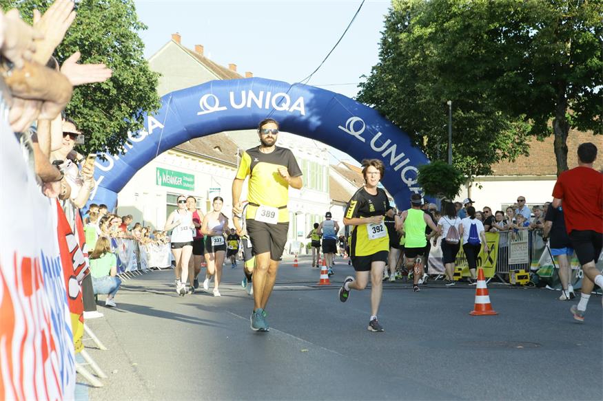 Charity NightRun, oder: Lauffest trifft Straßenfest