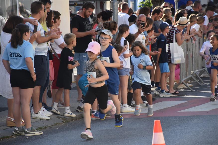 Charity NightRun, oder: Lauffest trifft Straßenfest