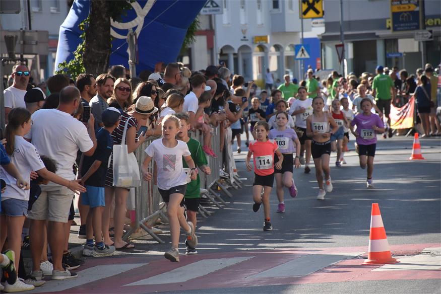 Charity NightRun, oder: Lauffest trifft Straßenfest