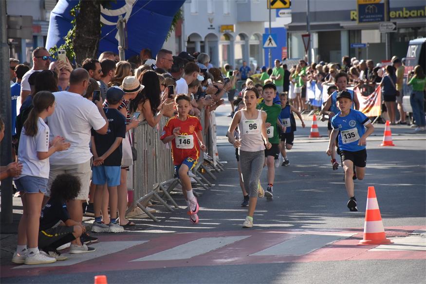 Charity NightRun, oder: Lauffest trifft Straßenfest