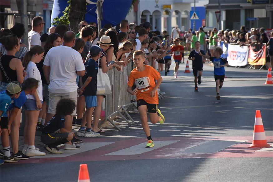 Charity NightRun, oder: Lauffest trifft Straßenfest