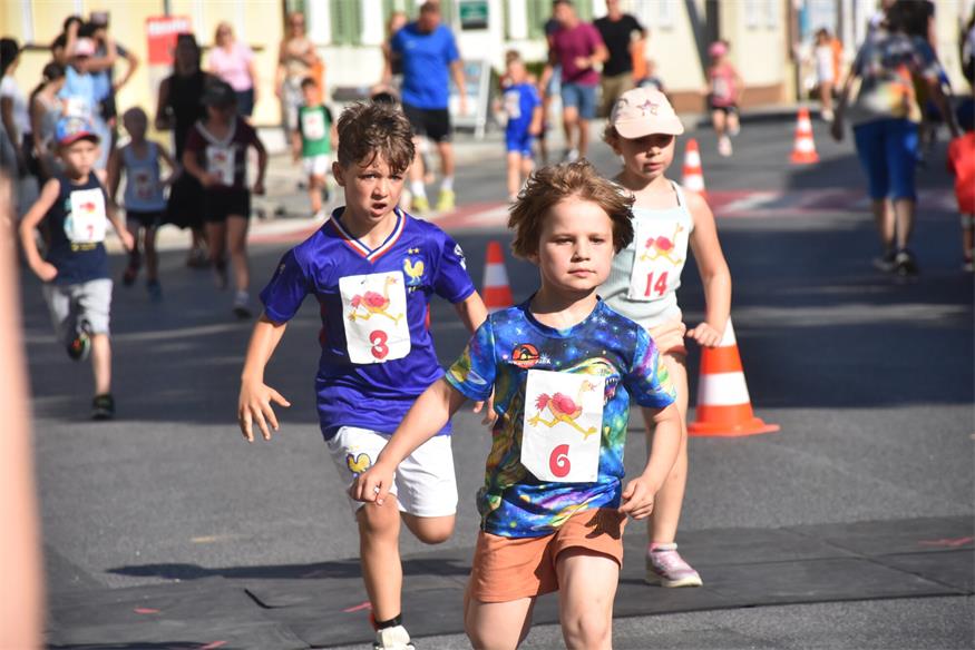 Charity NightRun, oder: Lauffest trifft Straßenfest