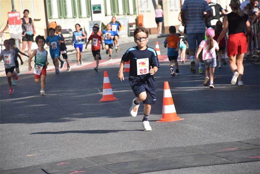 Charity NightRun, oder: Lauffest trifft Straßenfest