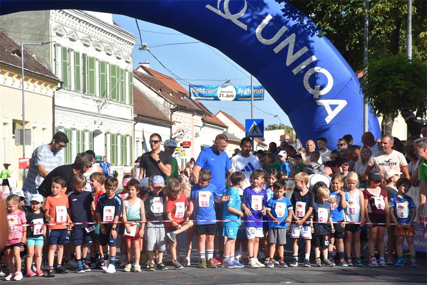 Charity NightRun, oder: Lauffest trifft Straßenfest