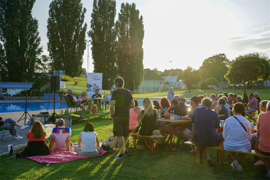 „Redsölich“: Mattersburger Stadtgespräche im Freibad