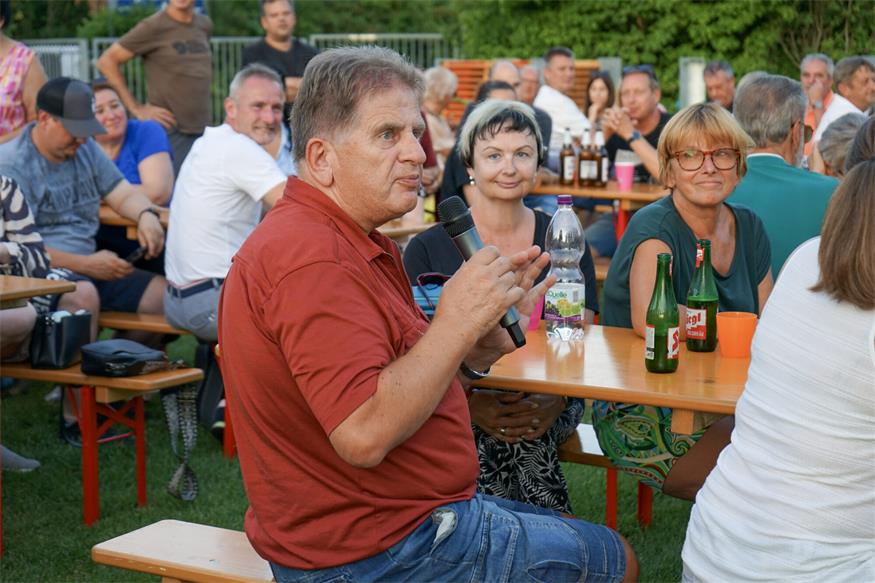 „Redsölich“: Mattersburger Stadtgespräche im Freibad