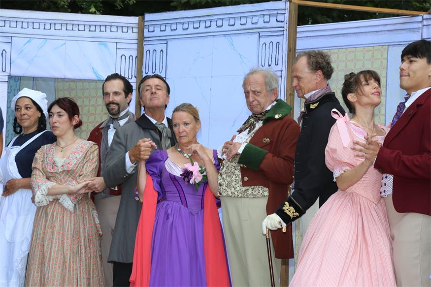 Nestroy unter freiem Himmel: Theater Sommer Parndorf gibt Vorgeschmack