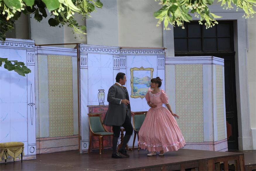 Nestroy unter freiem Himmel: Theater Sommer Parndorf gibt Vorgeschmack