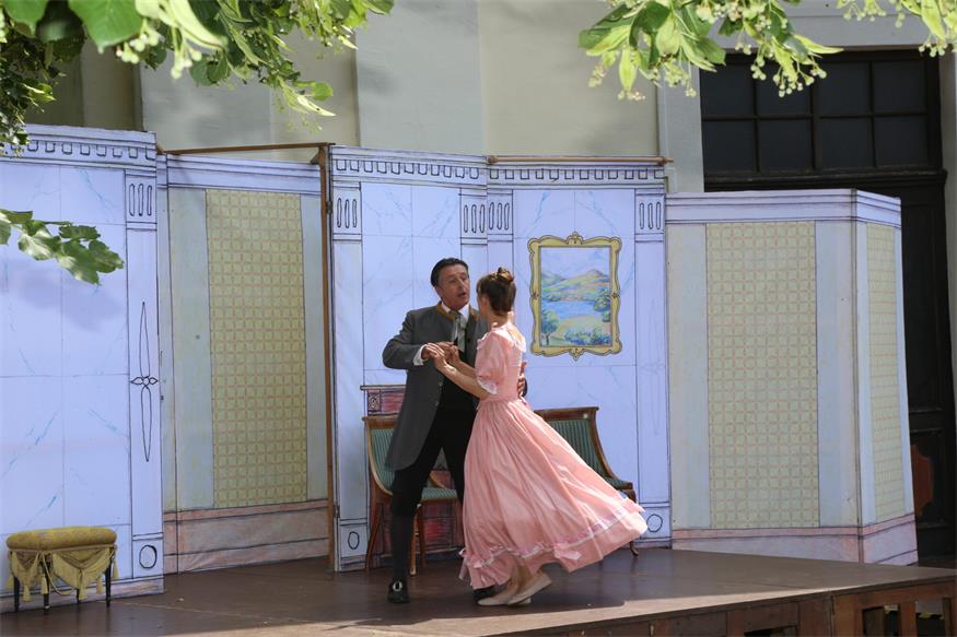 Nestroy unter freiem Himmel: Theater Sommer Parndorf gibt Vorgeschmack
