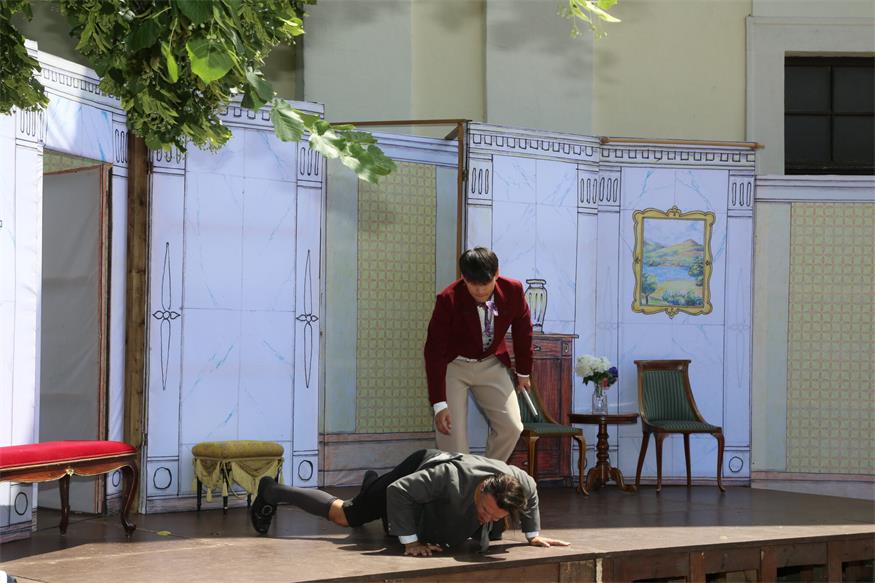 Nestroy unter freiem Himmel: Theater Sommer Parndorf gibt Vorgeschmack