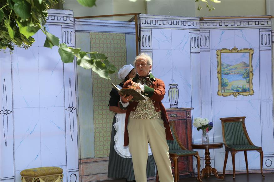 Nestroy unter freiem Himmel: Theater Sommer Parndorf gibt Vorgeschmack