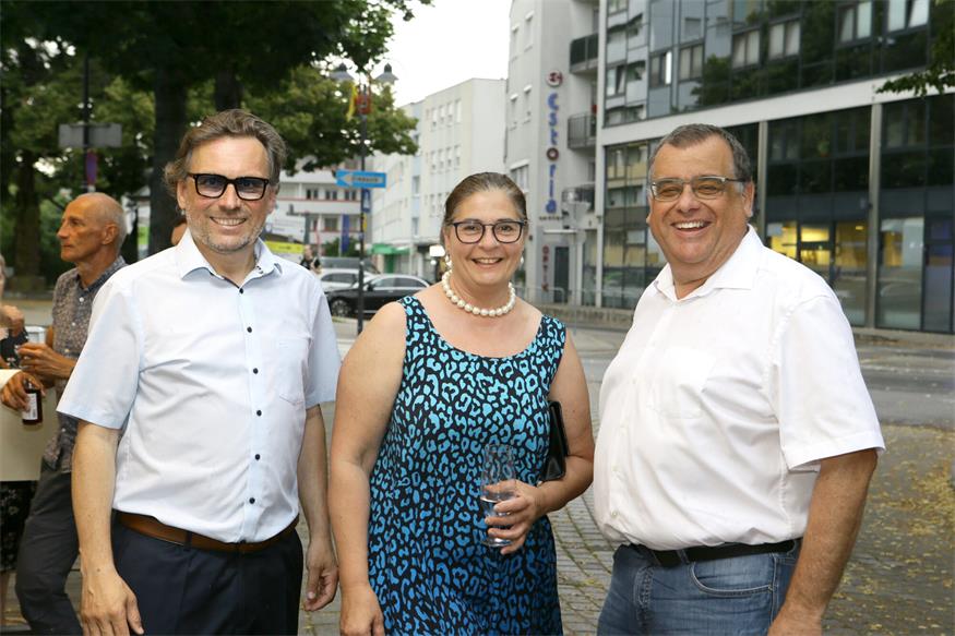 Optiker Nechansky lud zur Eröffnungsfeier des neuen Standortes